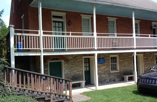 Photo of 1398 E OREGON Road unit: A