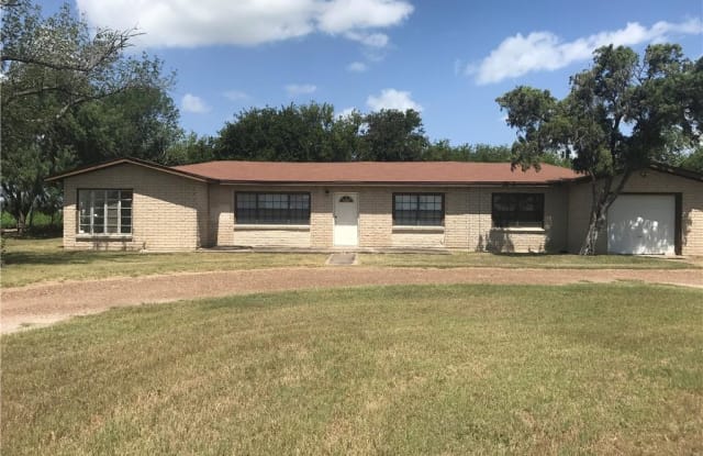 2810 N 10th Street - 2810 North Tenth Street, Longview, TX 75601