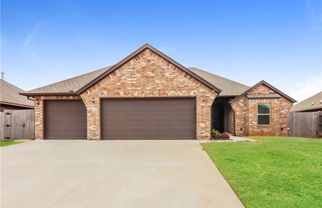 546 W Pine Rose Court Way - 546 West Pine Rose Court Way, Mustang, OK 73064