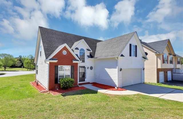 1260 Crestridge Lane