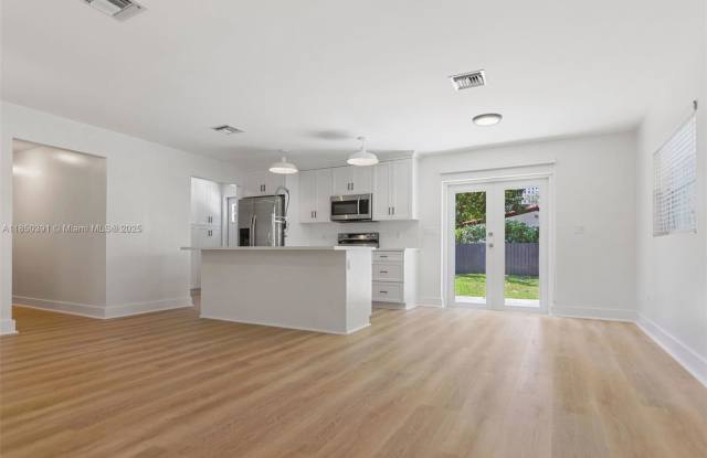 Photo of 215 Grant Drive