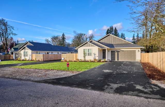 3Bedroom/2 Bathrooms new built in Mill City