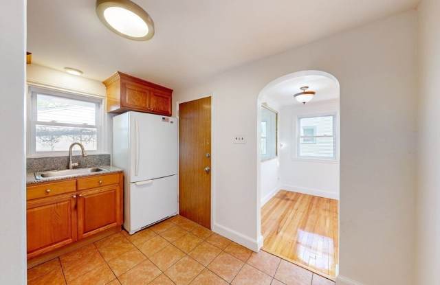 14 Grew Hill Rd unit: 1