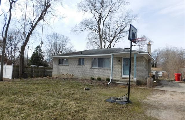 20959 POINCIANA Street - 20959 Poinciana Street, Southfield, MI 48033