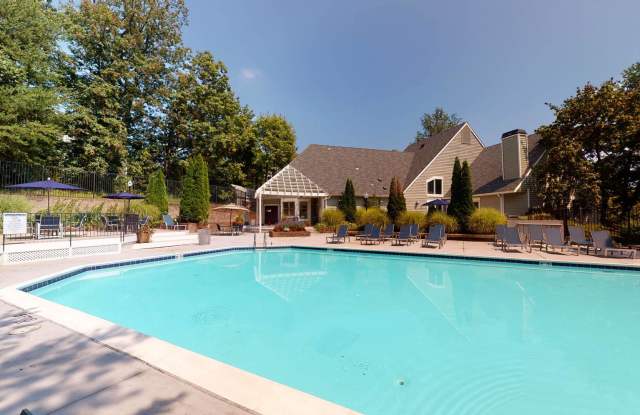 Montclair Apartments