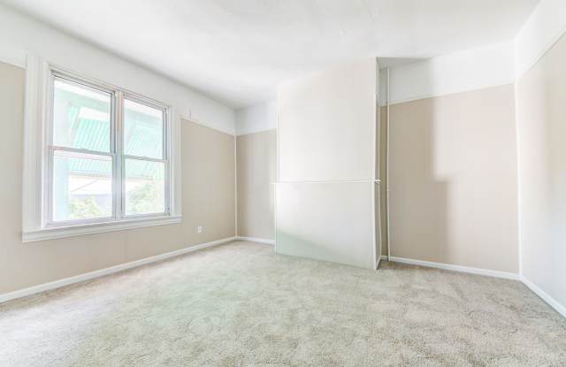 AVAILABLE NOW- Spacious 3 bedroom with central a/c!