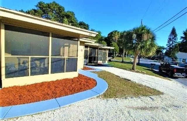 101 S EVERGREEN AVENUE - 101 South Evergreen Avenue, Clearwater, FL 33756