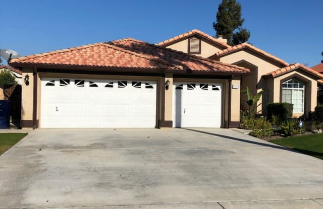 10316 Walnut Creek Ct - 10316 Walnut Creek Court, Bakersfield, CA 93311