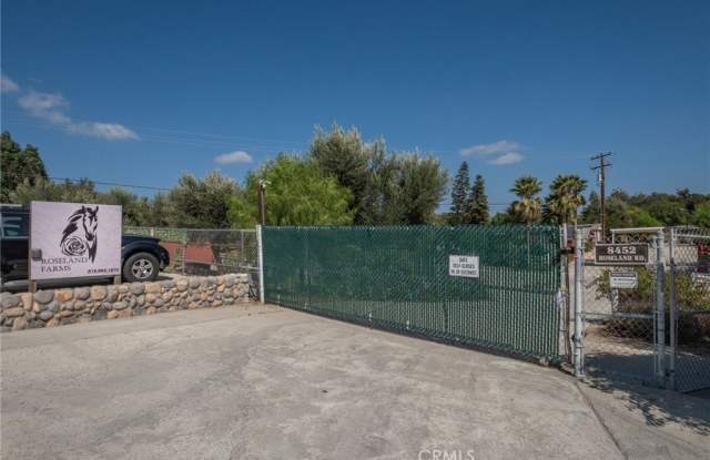 8451 Roseland Avenue