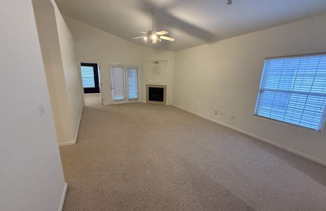 2204 Market Garden Lane