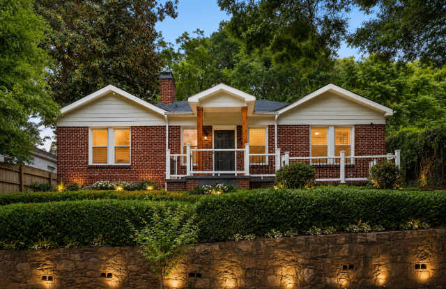 1326 Hosea L Williams Drive Northeast