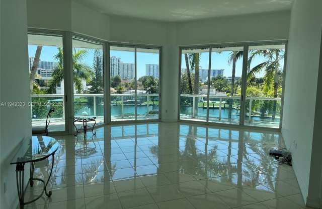 16500 Collins Ave