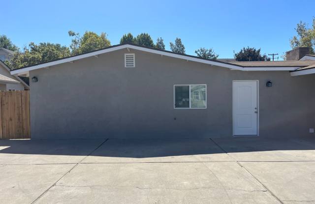 Photo of 2 Bedroom, 1 Bathroom Orcutt Home Steps Away From Waller Park