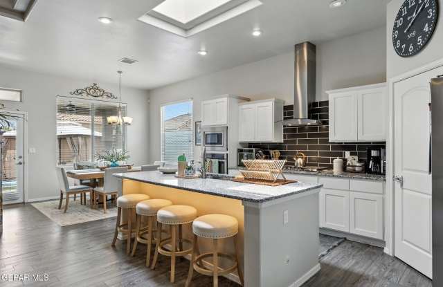 12436 Knightsbridge Drive