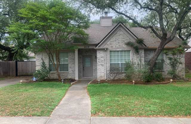 *COMING SOON* 3 Bedrooms | 2 Bathrooms | 2 Living Areas | Fireplace!