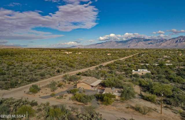 4375 W Turkey Lane - 4375 West Turkey Lane, Pima County, AZ 85742