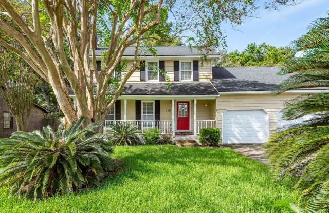4 Bedroom, 2.5 Bathroom Home in Tall Pines - Summerville