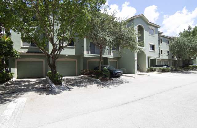 360 Crestwood Circle
