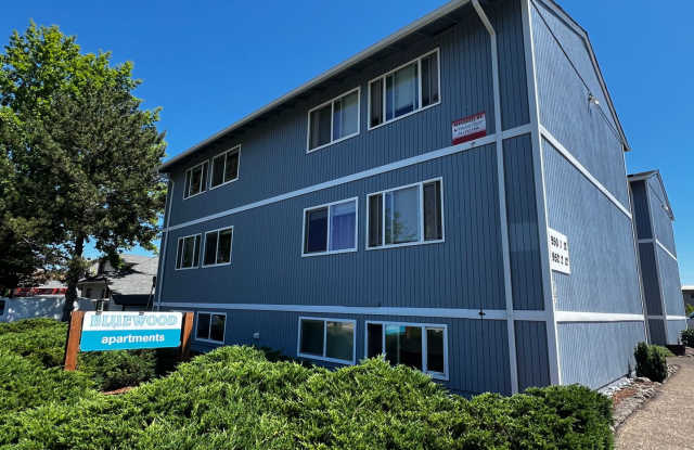 (907) Bluewood Apartments - 1 Bedroom / 1 Bath