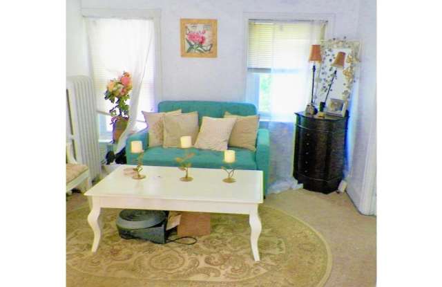 331 LYCEUM Avenue unit: 3