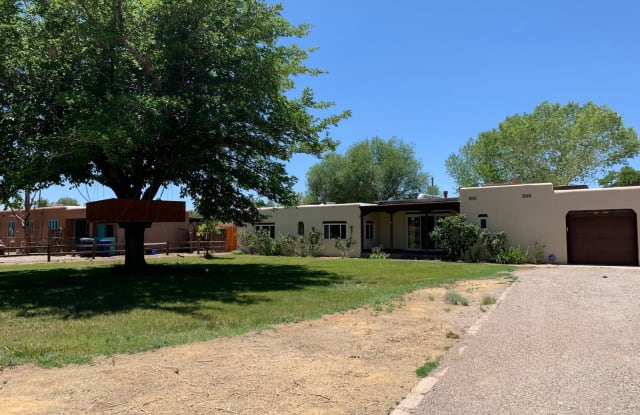 3809 Manchester Dr NW - 3809 Manchester Drive Northwest, Albuquerque, NM 87107