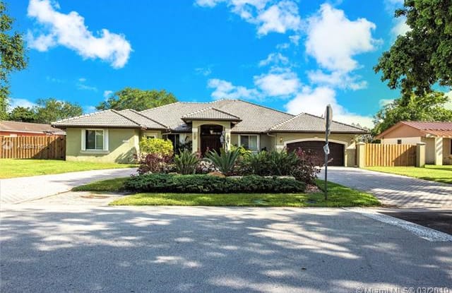 13130 N Calusa Club Dr - 13130 North Calusa Club Drive, The Crossings, FL 33186