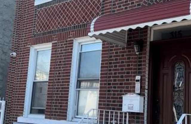 315 Legion Street unit: 2R