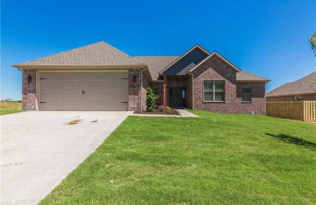 1620 Sweetbriar - 1620 Seweetbriar Circle, Centerton, AR 72719