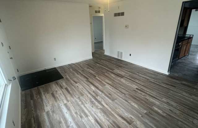 8628 Chapp ave, Warren