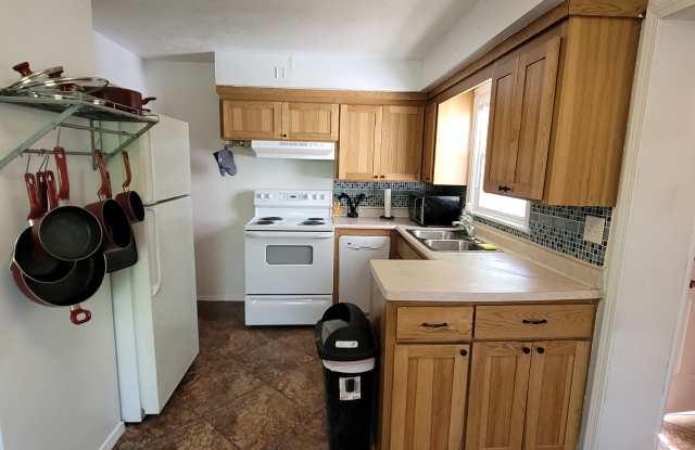 Photo of 1729 Sunnyside Dr