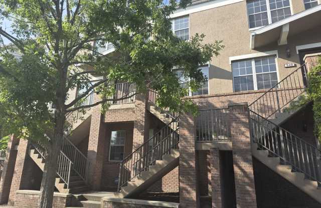 344 E ASHLEY Street