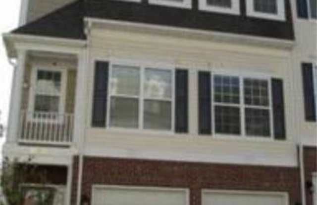 1825 CEDAR COVE WAY - 1825 Cedar Cove Way, Marumsco, VA 22191