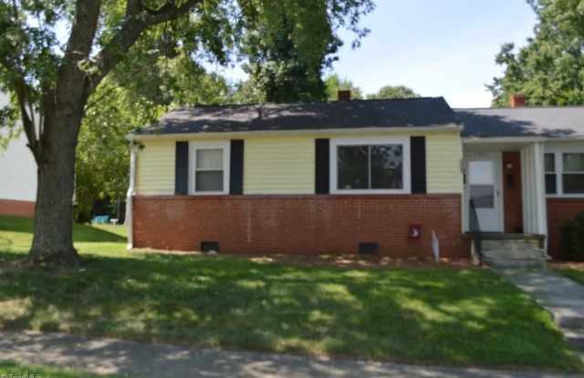 1805 Villa Dr