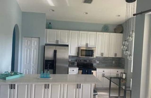142 Hidden Hollow Terrace, Palm Beach Gardens, FL 33418