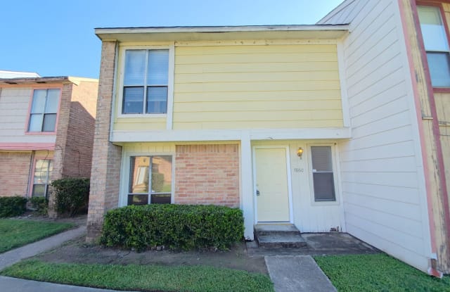 7860 W Bellfort St Houston Tx Apartments For Rent