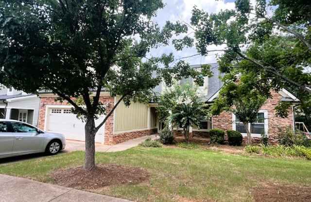 4 Bedroom 2 Bath House in Oconee!