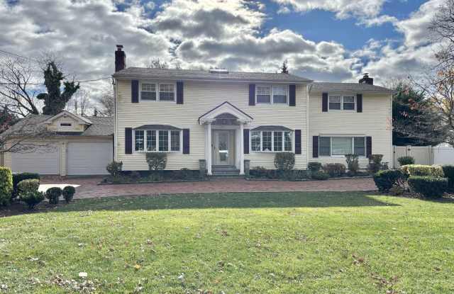 Photo of 71 Maple Avenue