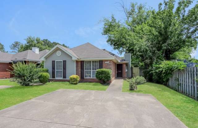 1649 Meadow Oak Court