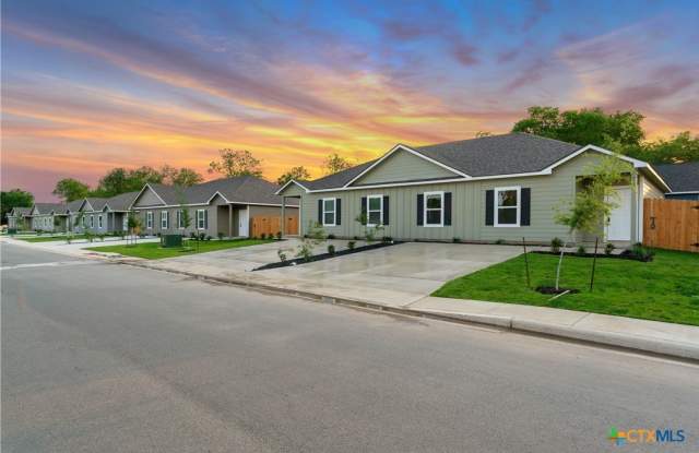 Photo of 513 Hudson Street unit: 513