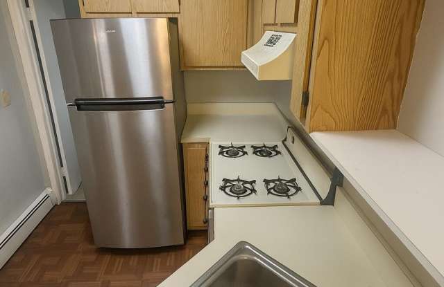 273 Port Monmouth Road unit: 3