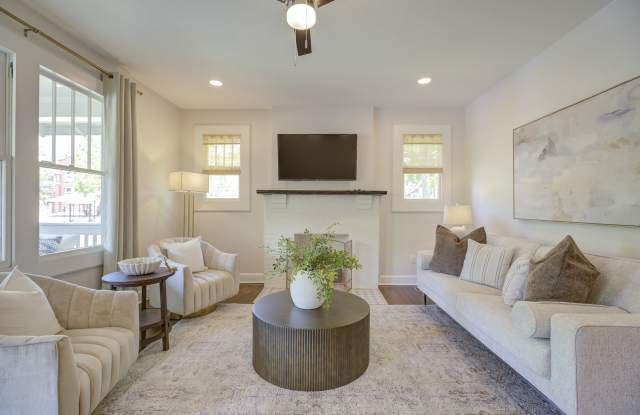 Photo of 1613 South Mint Street - A