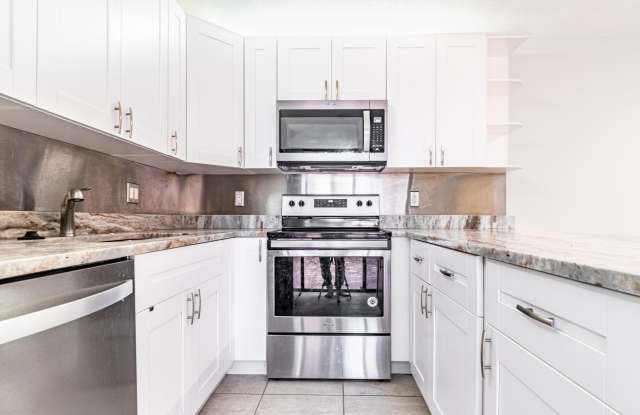 2826 SW 12th Street
