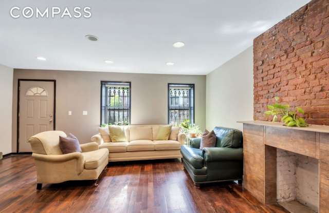 Photo of 655 Macon Street
