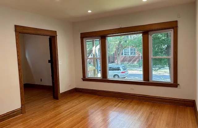 4508 North Christana Ave.