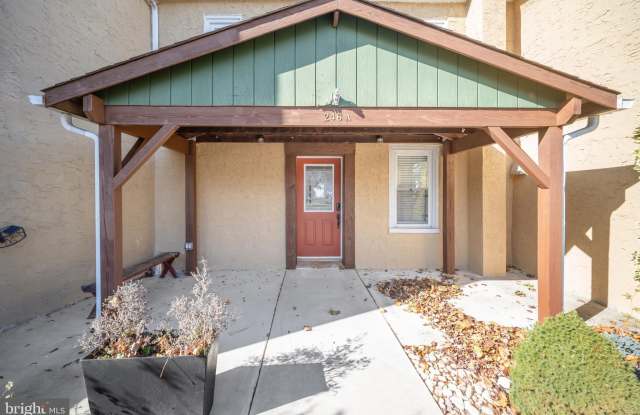 246 COTTAGE Avenue unit: A