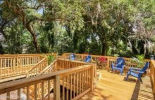 120 Fort Lyttleton Road