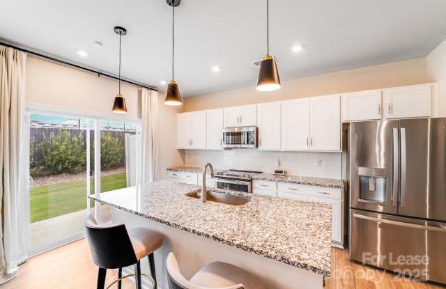 3133 Hutton Gardens Lane