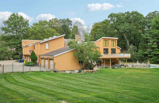 Photo of 16 SCHAFFER RD