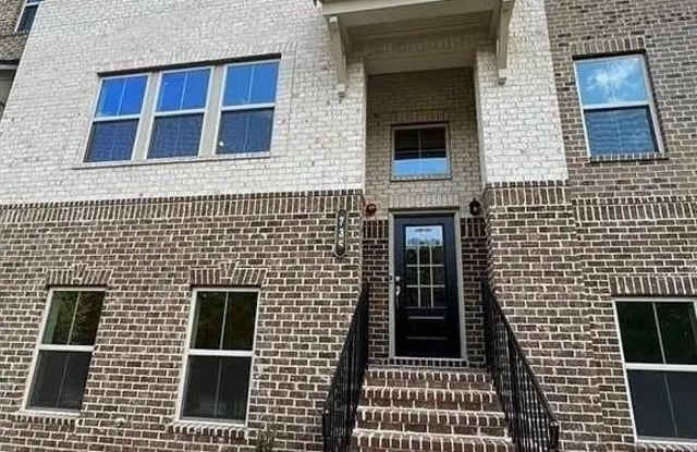 735 Brecklin Lane