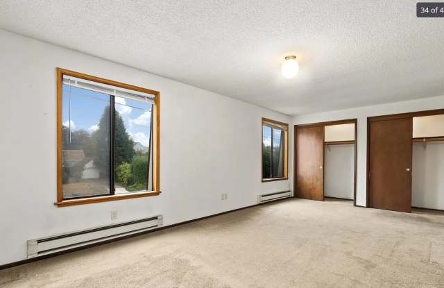 910 North Stevens Street